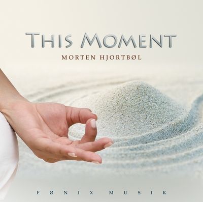 CD THIS MOMENT av Morten Hjortbl